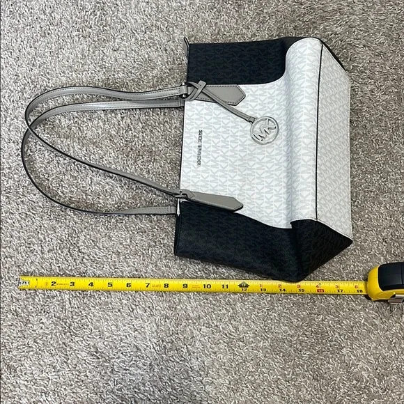 Michael Kors Black and White Purse - Picture 11 of 13